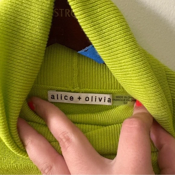 Alice + Olivia Lime Green Turtleneck Sweater - Picture 2 of 4